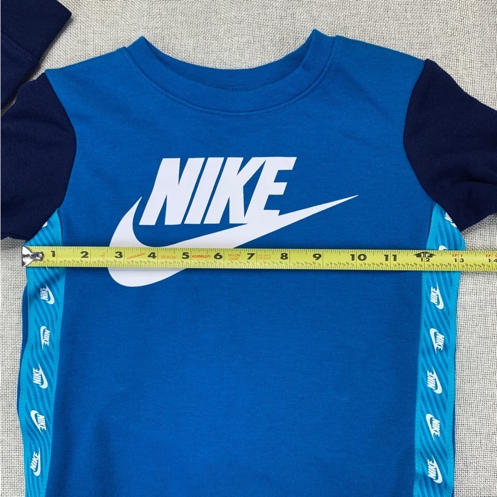 Nike Little Boys Sweatshirt and Pants, 2 Piece Set Size 4 - Picture 4 of 12